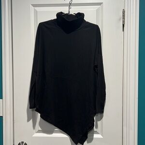 LEVACCA turtleneck sweater. Size small. NWT.